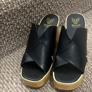 BEAST FASHION Black and Tan Women's Mules